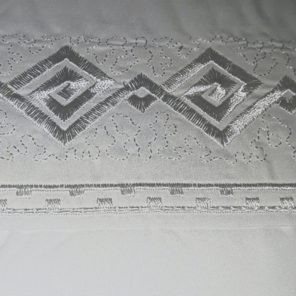 Queen Size White Clara Clark 4PC. Deep Pocket Sheet Set for Oversized Mattresses